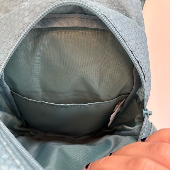 Reebok Cosmos Crossbody Bag Sling Backpack - Picture 11 of 14